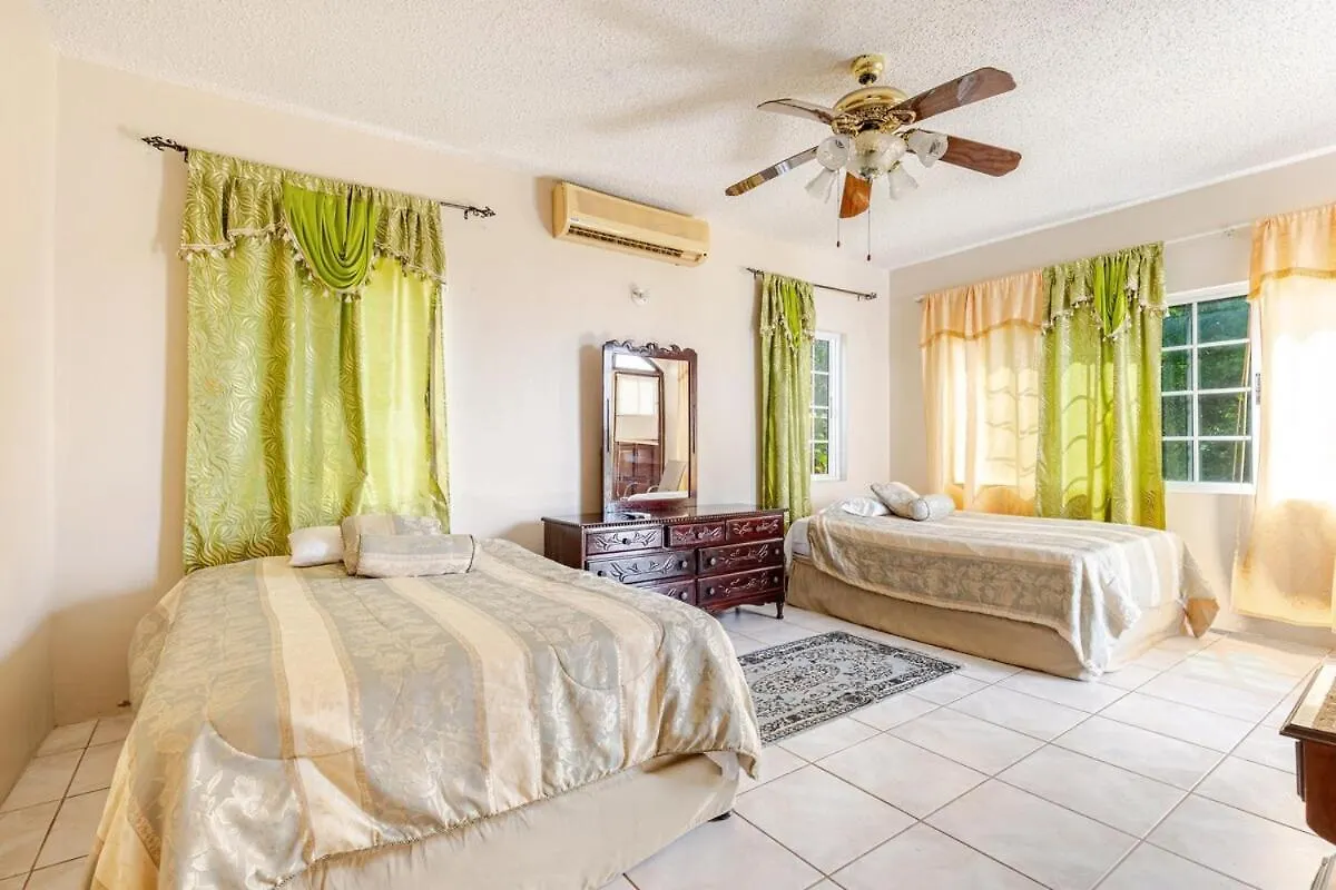 Montego Bay Grand Villa - 9-Bedroom Luxury Retreat With Olympic Sized Pool