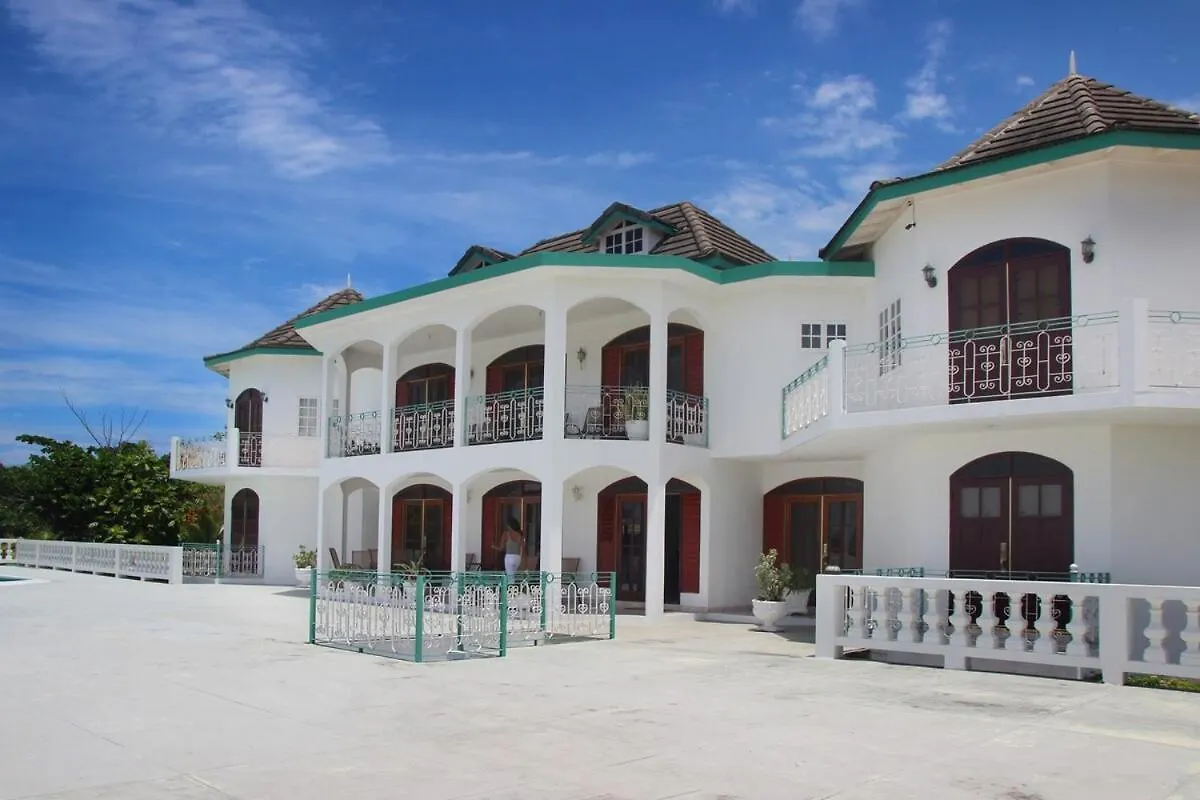 Montego Bay Grand Villa - 9-Bedroom Luxury Retreat With Olympic Sized Pool
