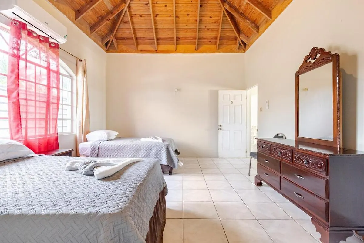 Montego Bay Grand Villa - 9-Bedroom Luxury Retreat With Olympic Sized Pool